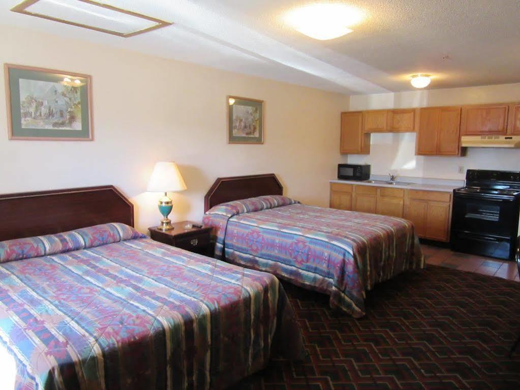 וויצ'יטה Western Holiday Motel מראה חיצוני תמונה