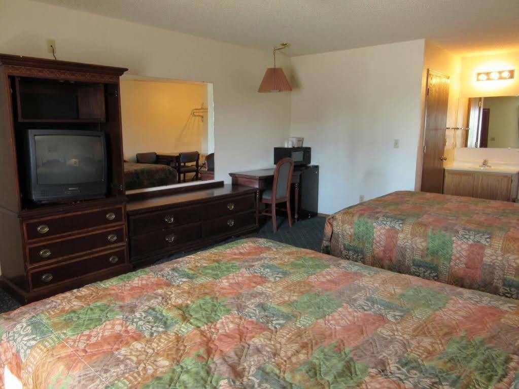 וויצ'יטה Western Holiday Motel מראה חיצוני תמונה