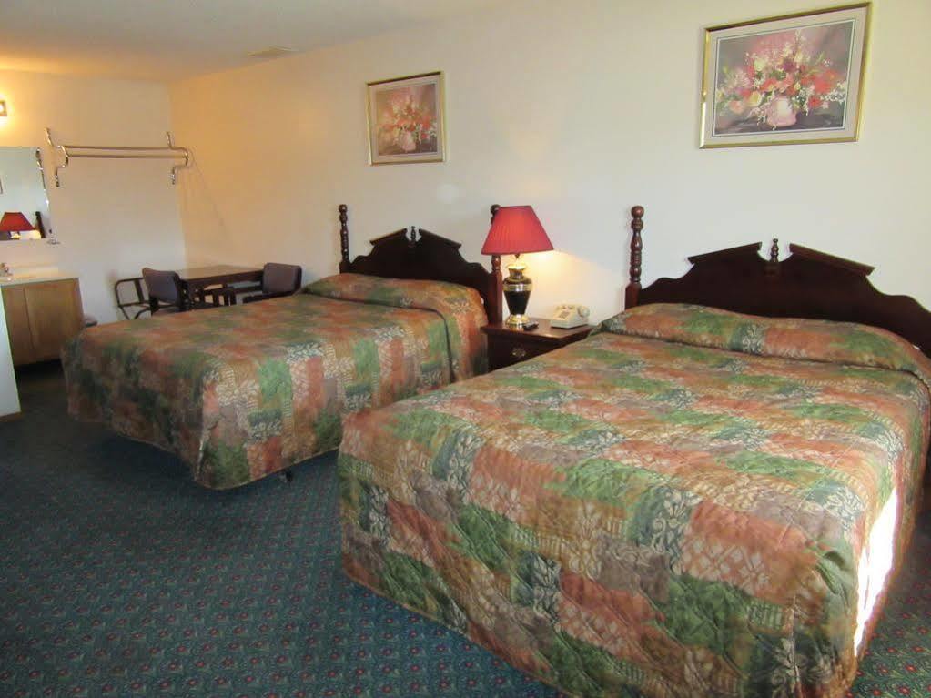 וויצ'יטה Western Holiday Motel מראה חיצוני תמונה