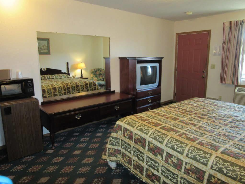 וויצ'יטה Western Holiday Motel מראה חיצוני תמונה